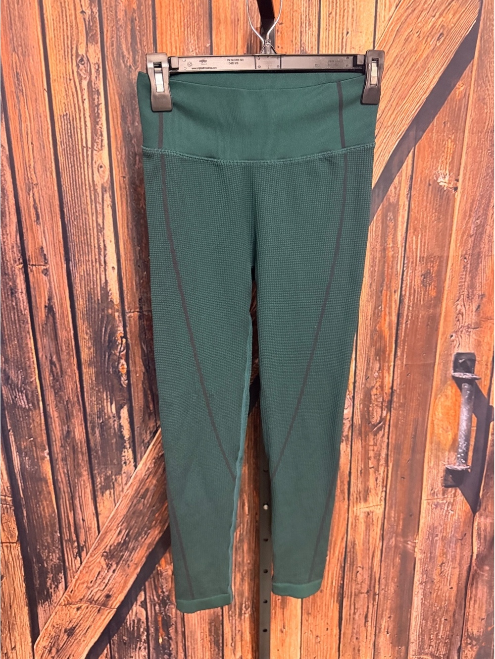 Offline Green High-Waisted Leggings with Seam Detailing